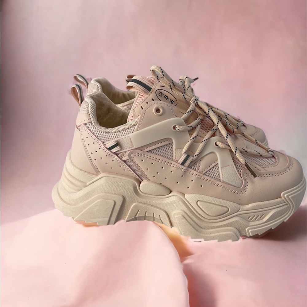 Pink sneakers from SHEIN, brand new size 8